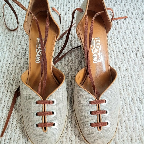 Salvatore Ferragamo | Shoes | Ferragamo Tan Canvas  display picture 3